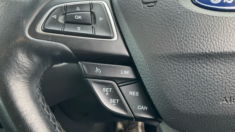 Ford Focus 1.0 EcoBoost 125 Titanium 5dr Petrol Hatchback